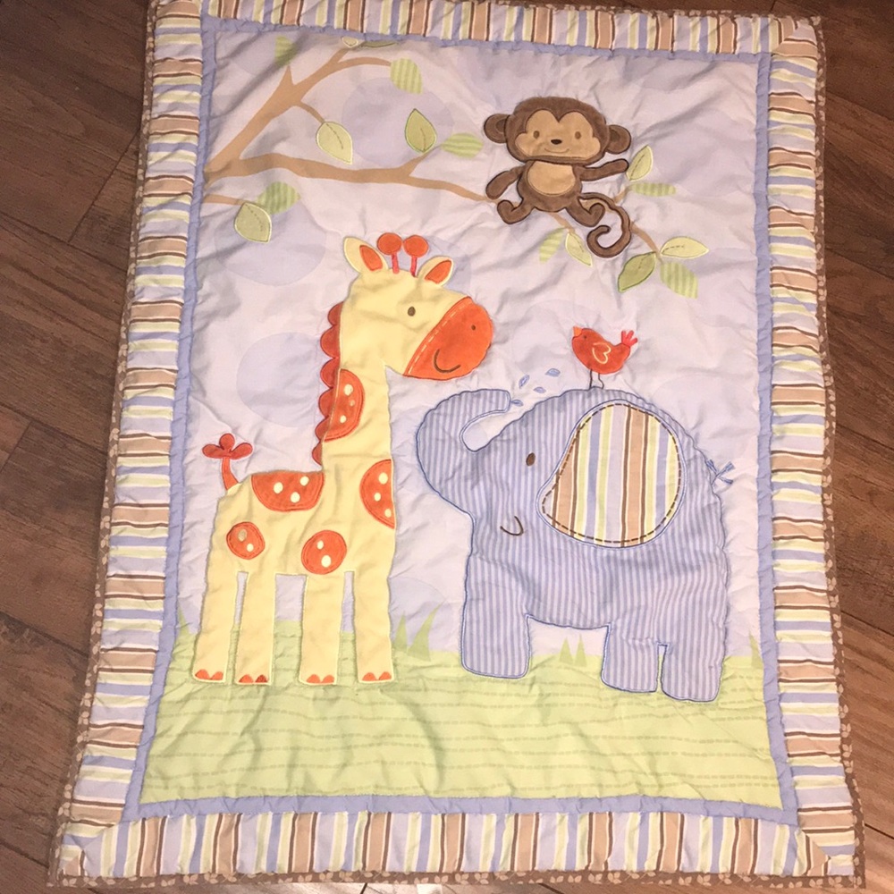 BRAND NEW CRIB BLANKET